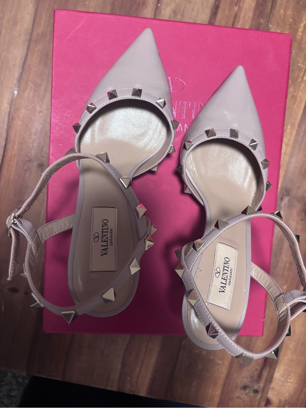 Valentino Garavani Blush Pink Rockstud Pointed-Toe Ankle-Strap Pumps - Picture 7 of 8
